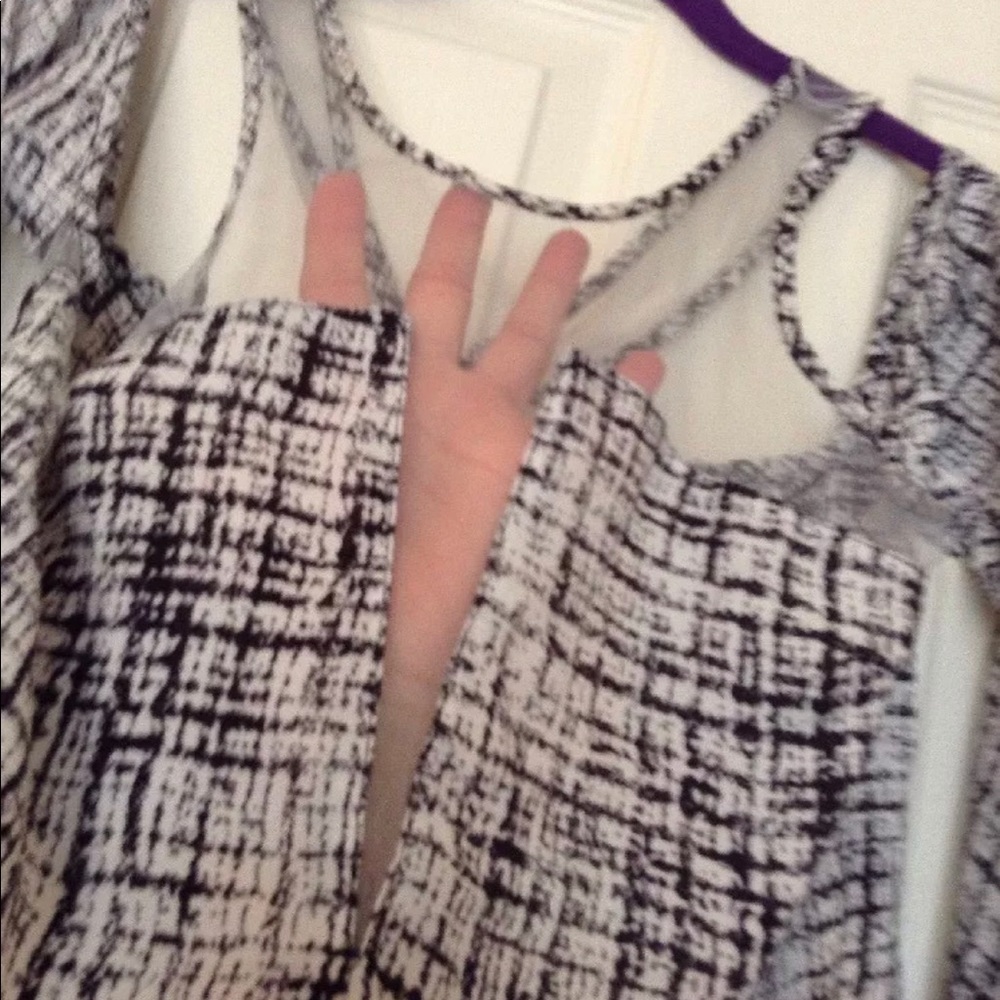 Nwt TOBI cold Shoulder Mesh Panel Blouse S - Picture 3 of 6